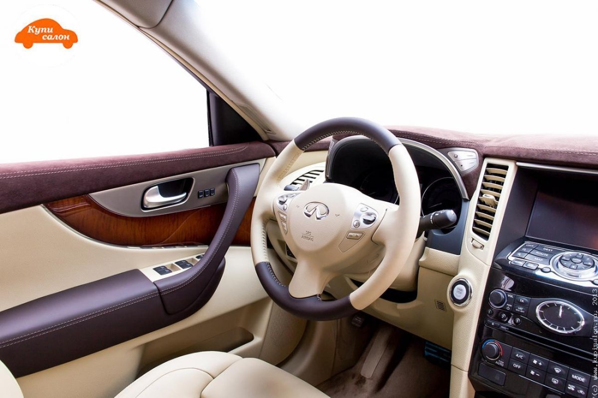 Инфинити fx37 светлый салон