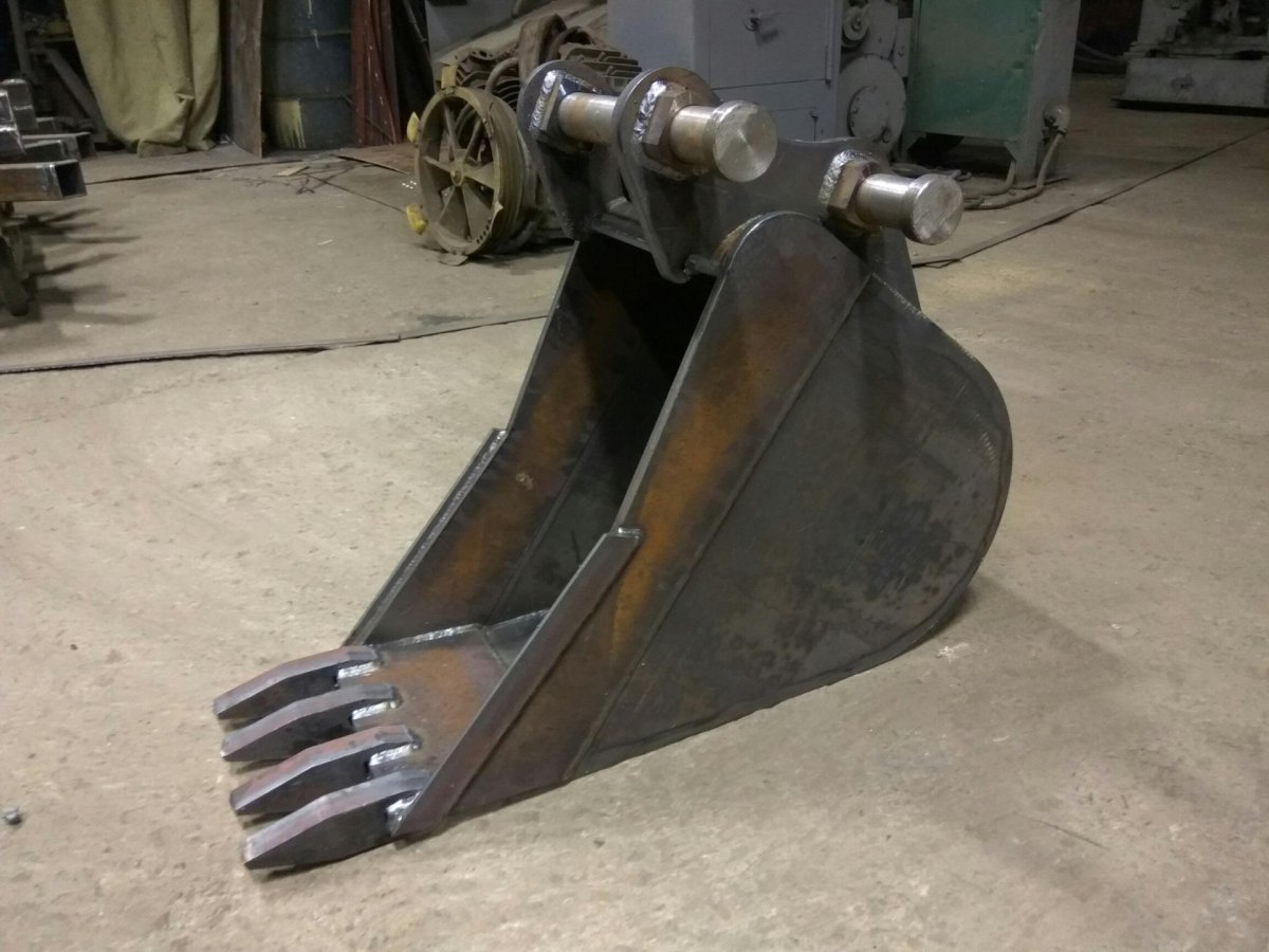 Ковш экскаватора Хитачи