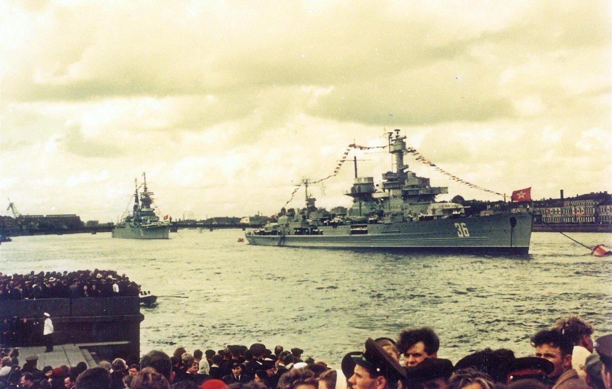 Корабли ВМФ СССР на парадах