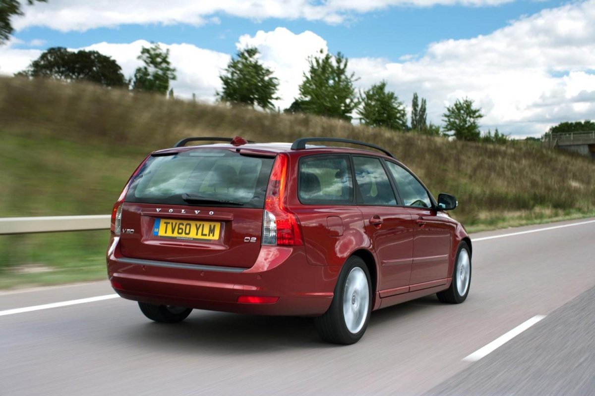 Volvo v50 2010