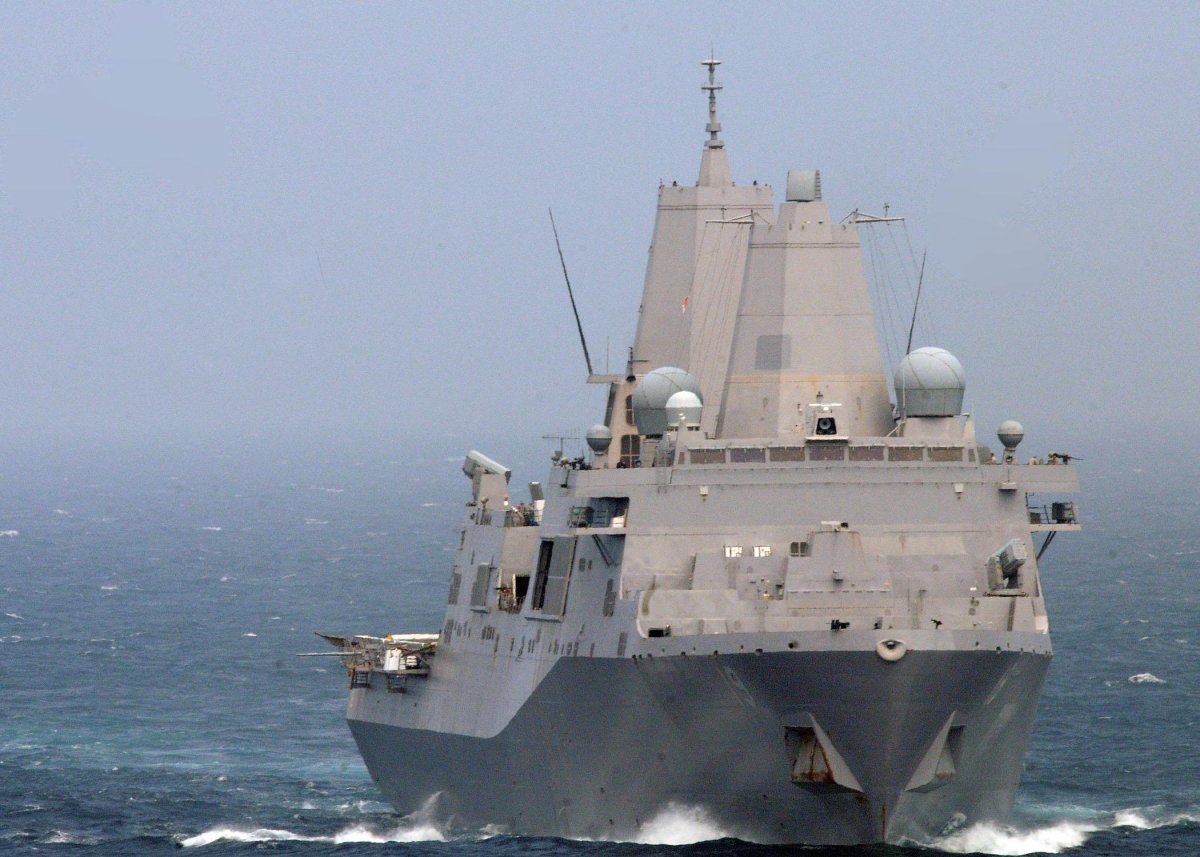 Военный корабль