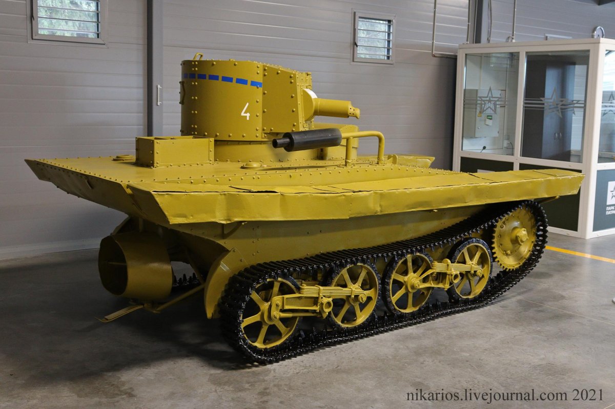 Vickers-Carden-Loyd Light Amphibious Tank