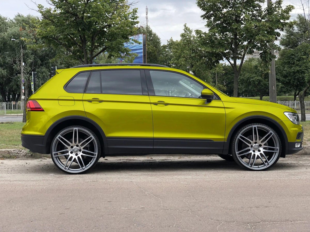 VW Tiguan 2 r19