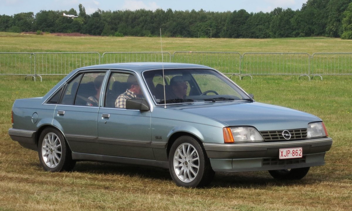 Opel Rekord e2