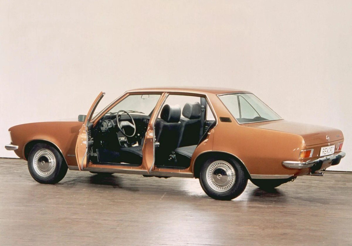 Опель рекорд 1972
