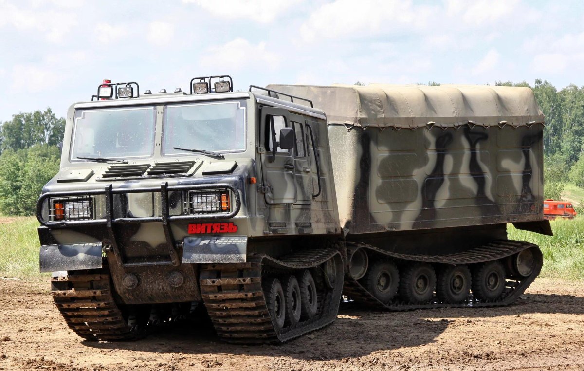 Двухзвенный гусеничный Транспортер ДТ-3п