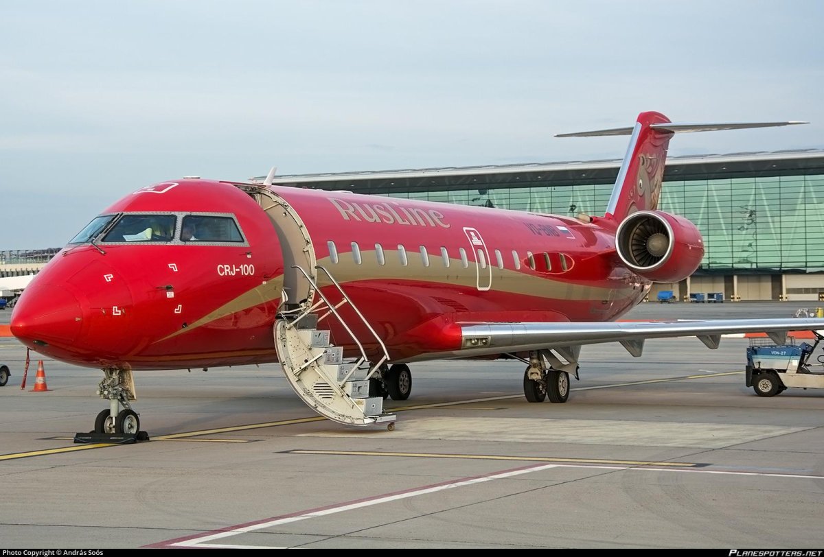 Самолёт Бомбардье CRJ-100/200