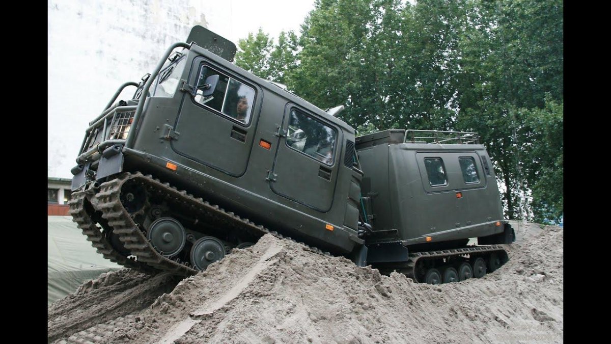 Вездеходный Транспортер Hagglunds bv206