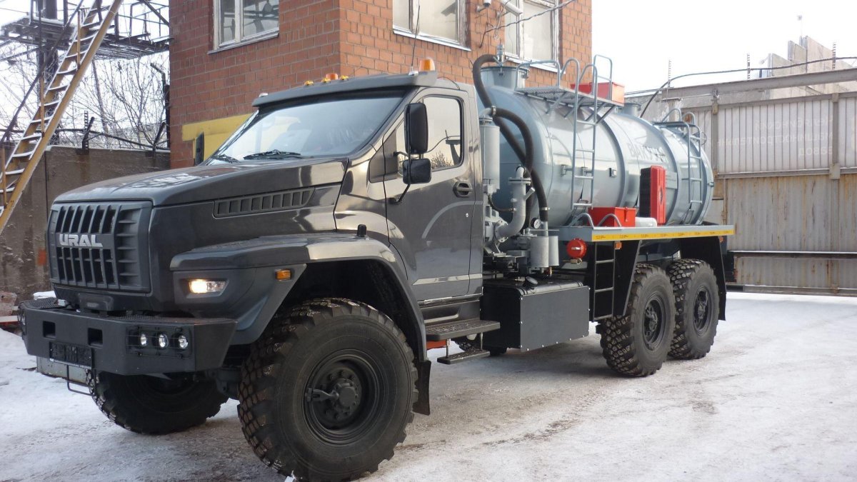 МВ-10 Урал 4320