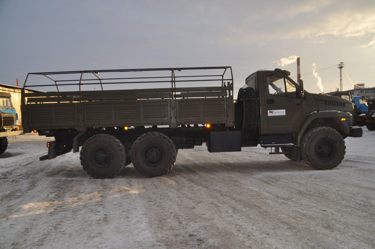 Урал Некст бортовой