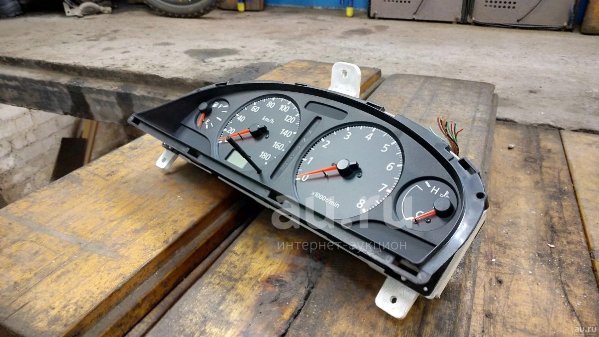 Приборная панель Nissan Cefiro a33