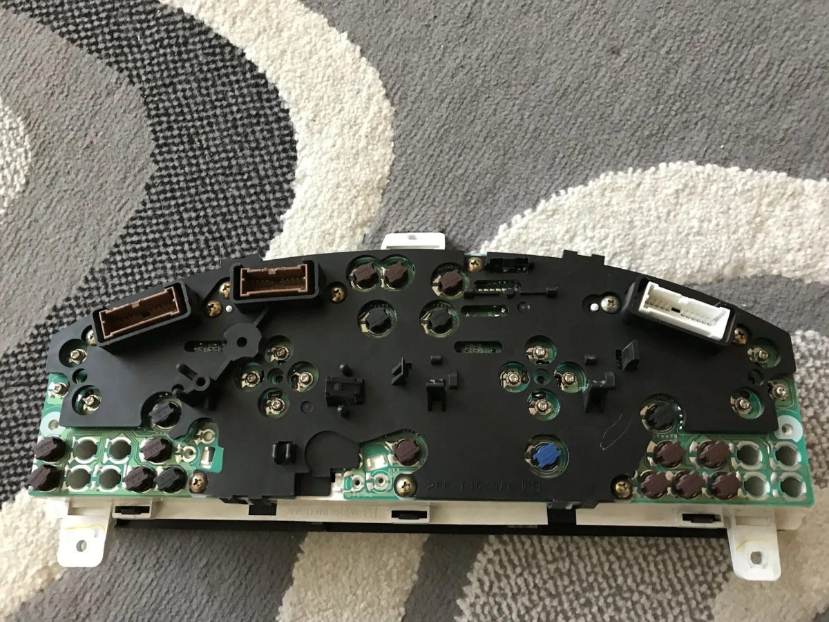 Панель приборов Ниссан Цефиро а33