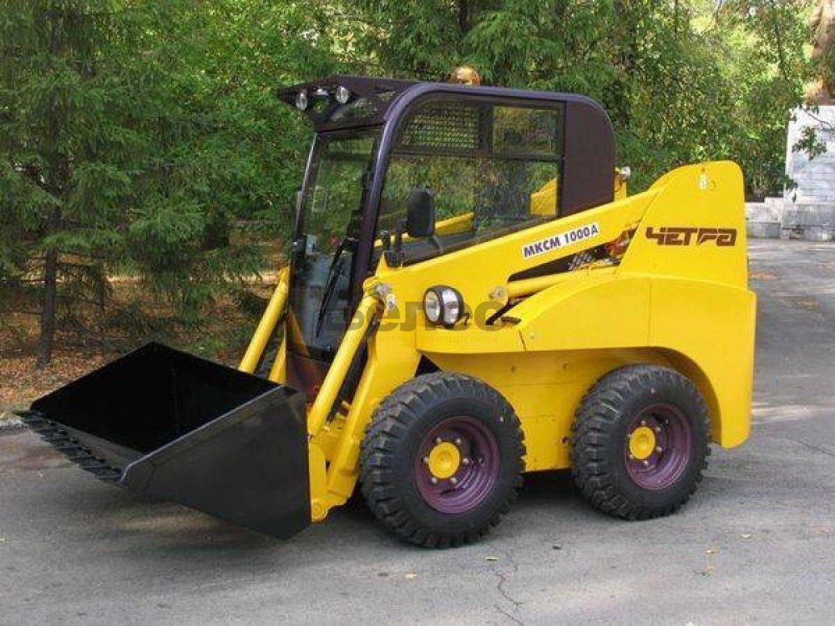 Мини погрузчик ЧЕТРА МКСМ-1000а-1