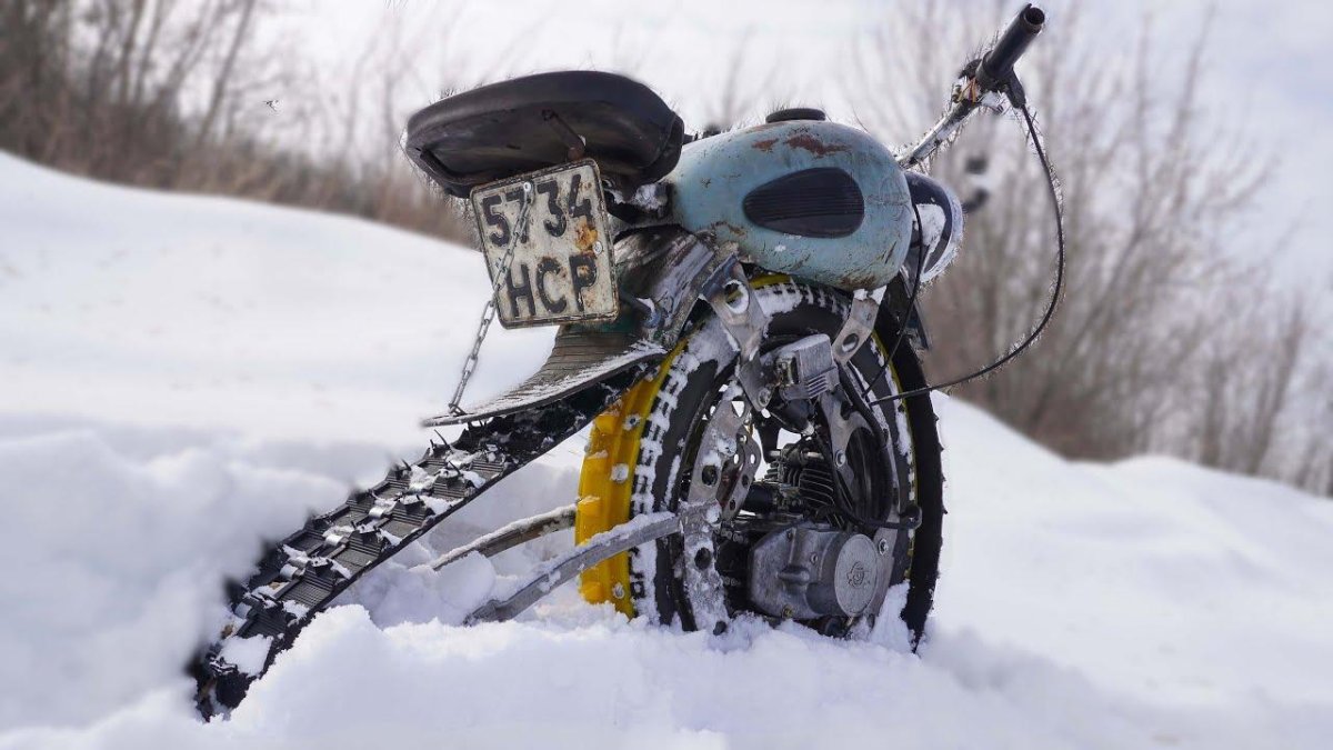 Гусеничный мотоцикл