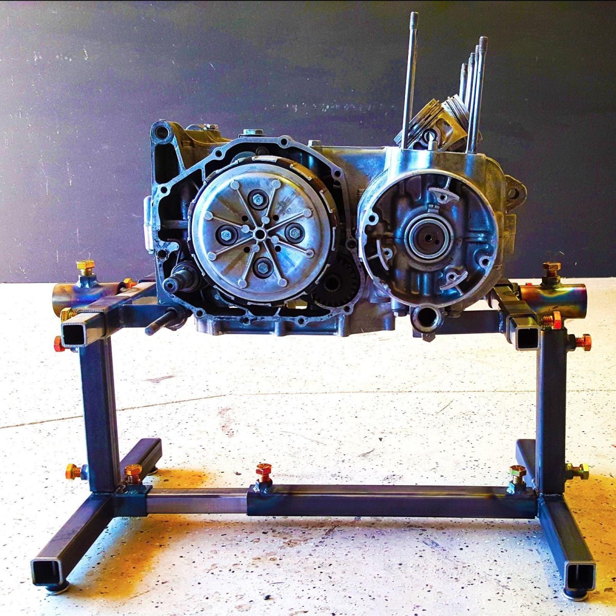 Стенд для переборки двигателя
