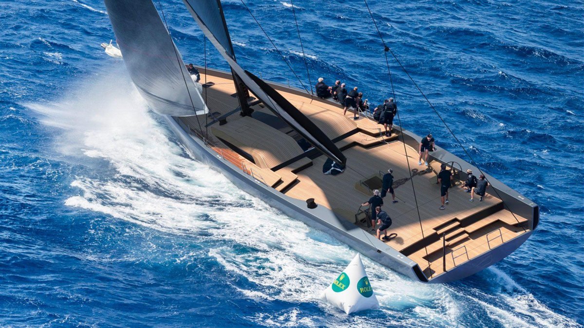 Круизная яхта