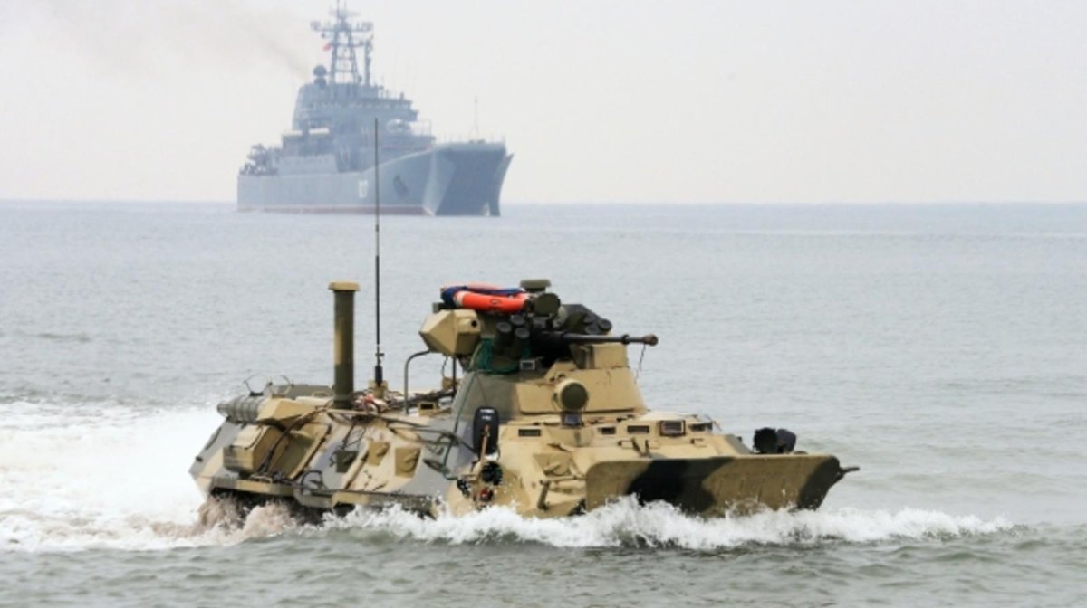 БТР 82 морской пехоты России