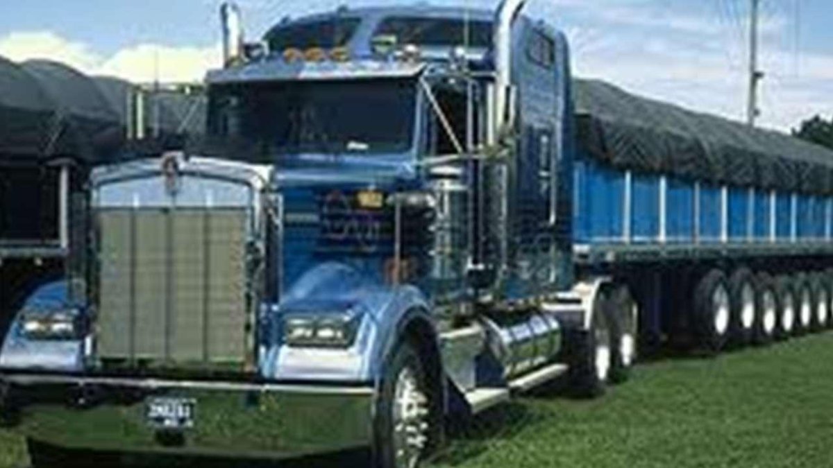 Автопоезда Грузовики