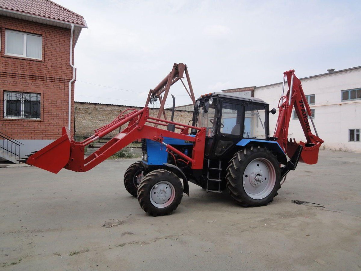 Экскаватор ЭО 2626 на базе трактора МТЗ-82