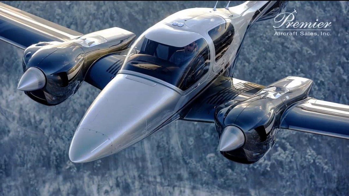 Самолет Diamond da-42