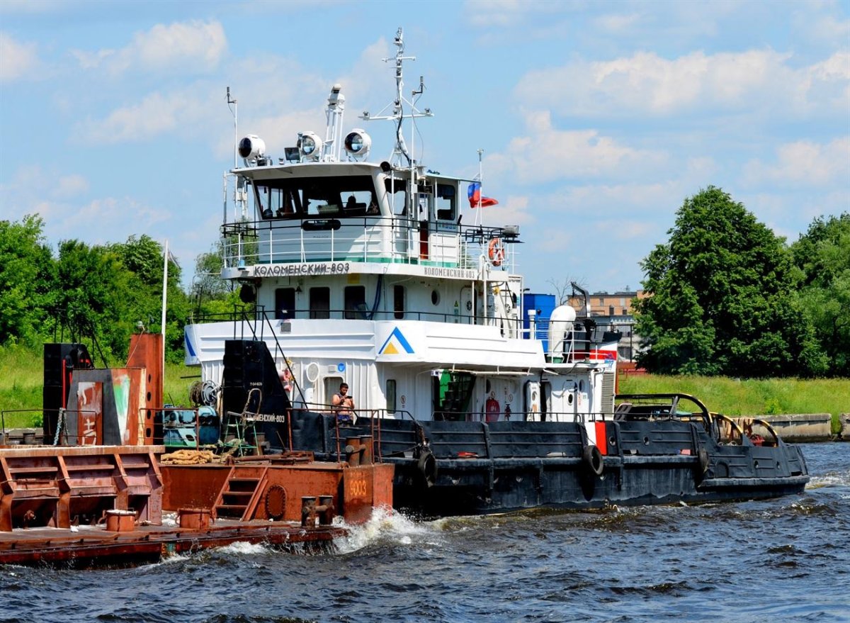 Коломенский 803 теплоход