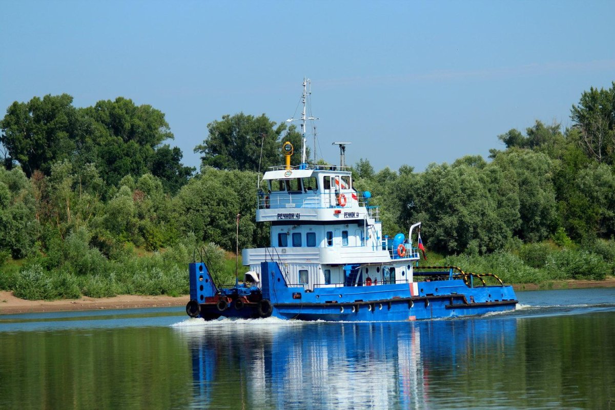 Речные теплоходы толкачи