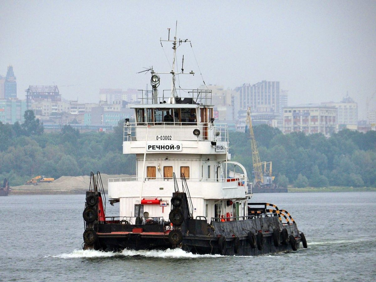 Буксир толкач проекта 908 Речной 84