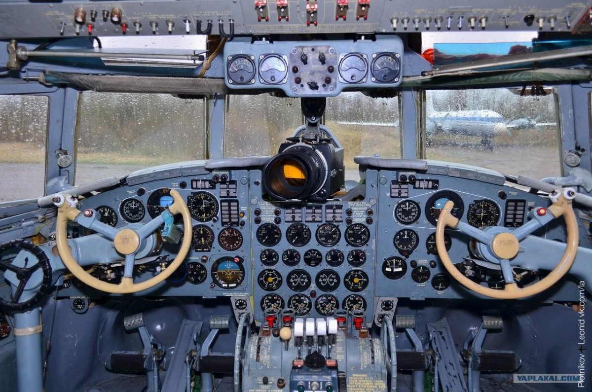 Кабина ил-14