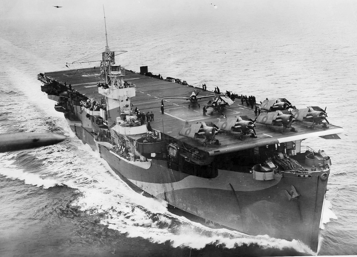 Эскортный авианосец Боуг