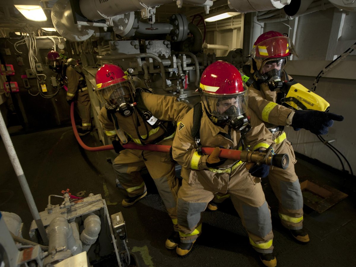 Борьба с пожаром на судне