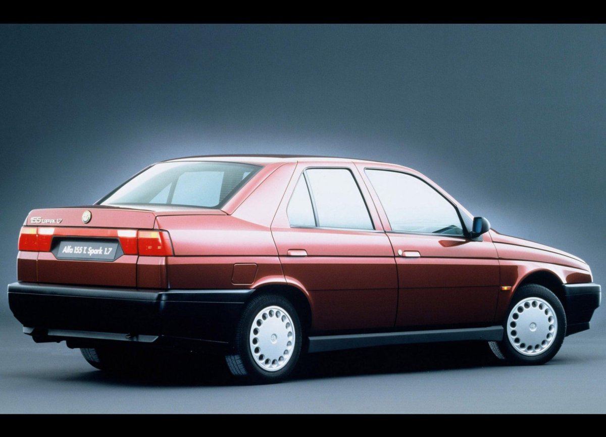 Alfa Romeo 155 1992