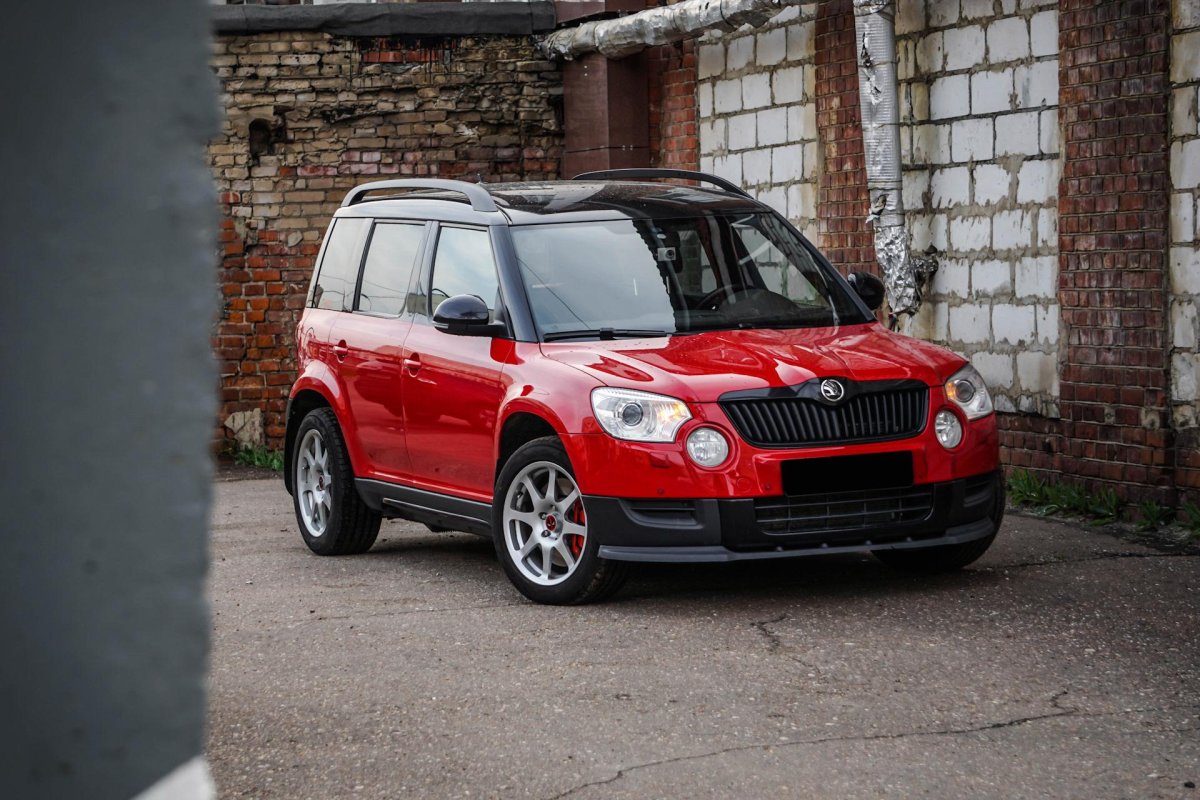 Шкода етти красная