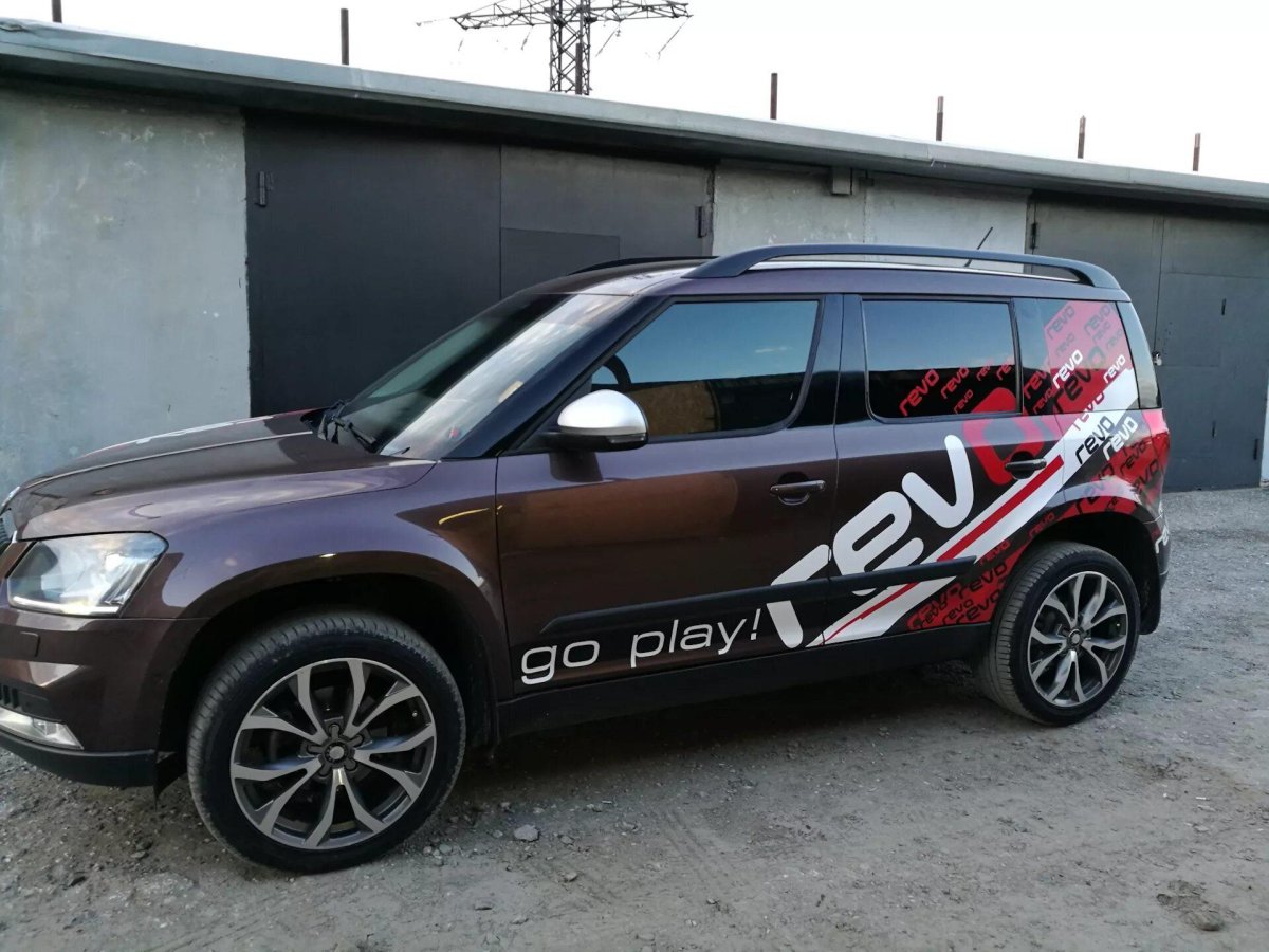 Skoda Yeti в пленке