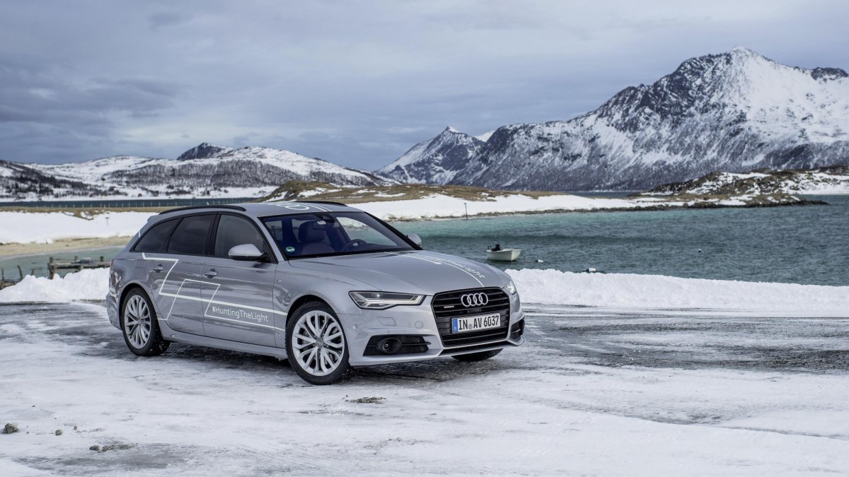 Ауди а6 Авант 2015