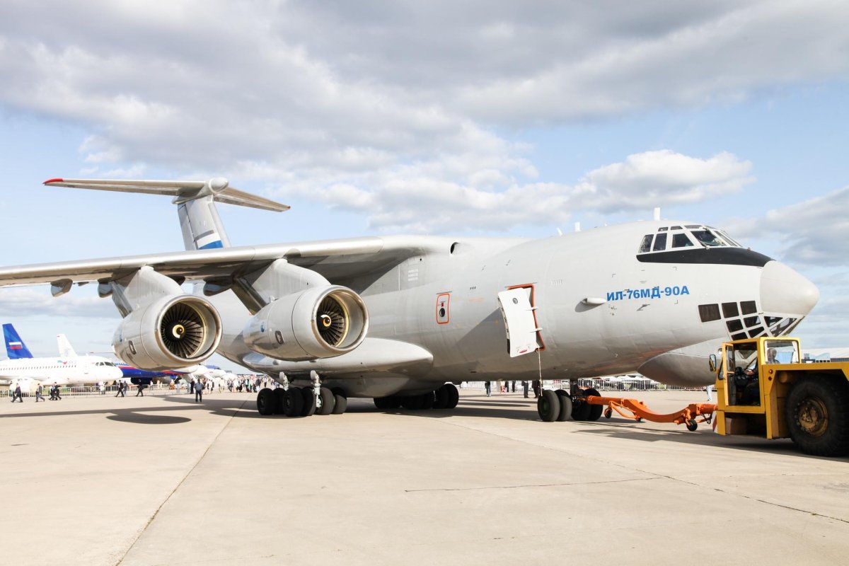Самолёт ил-76мд-90а