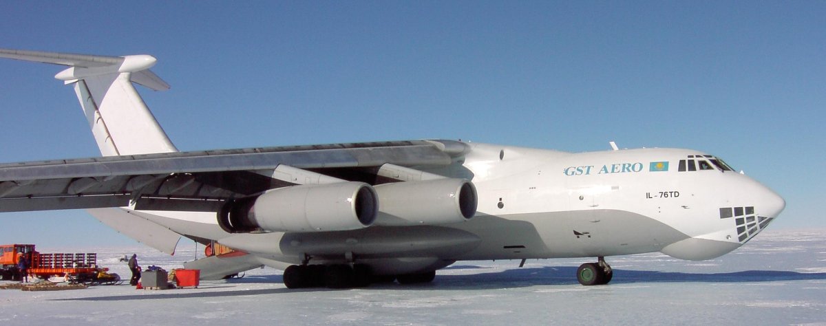 Ил 76 в Антарктиде