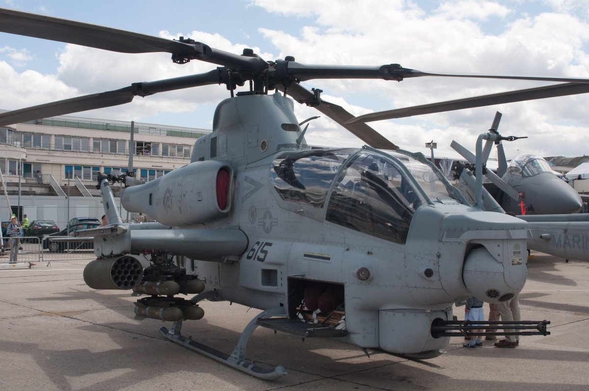 Вертолет Ah-1 Cobra