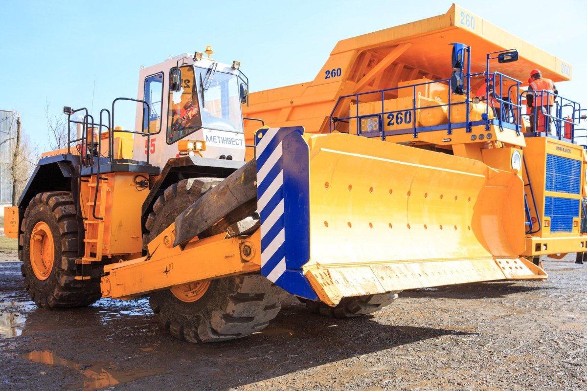 Колесный бульдозер БЕЛАЗ-78231