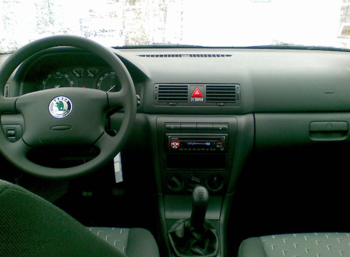 Skoda Octavia Tour 2008 салон