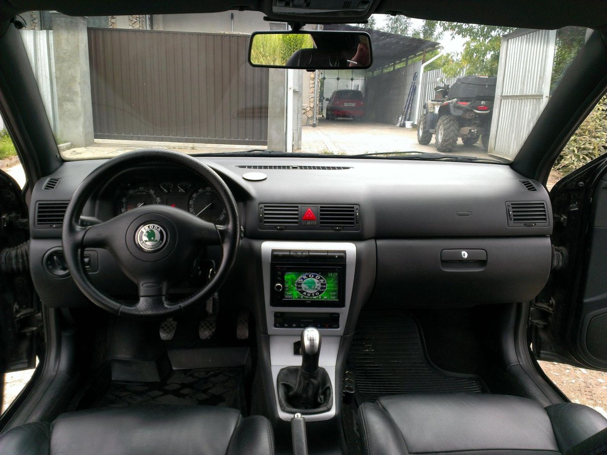 Skoda Octavia Tour 2008 салон