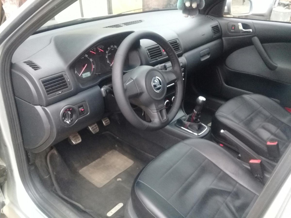 Octavia Tour 2008 салон