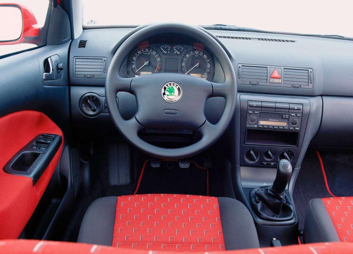 Octavia Tour 2008 салон