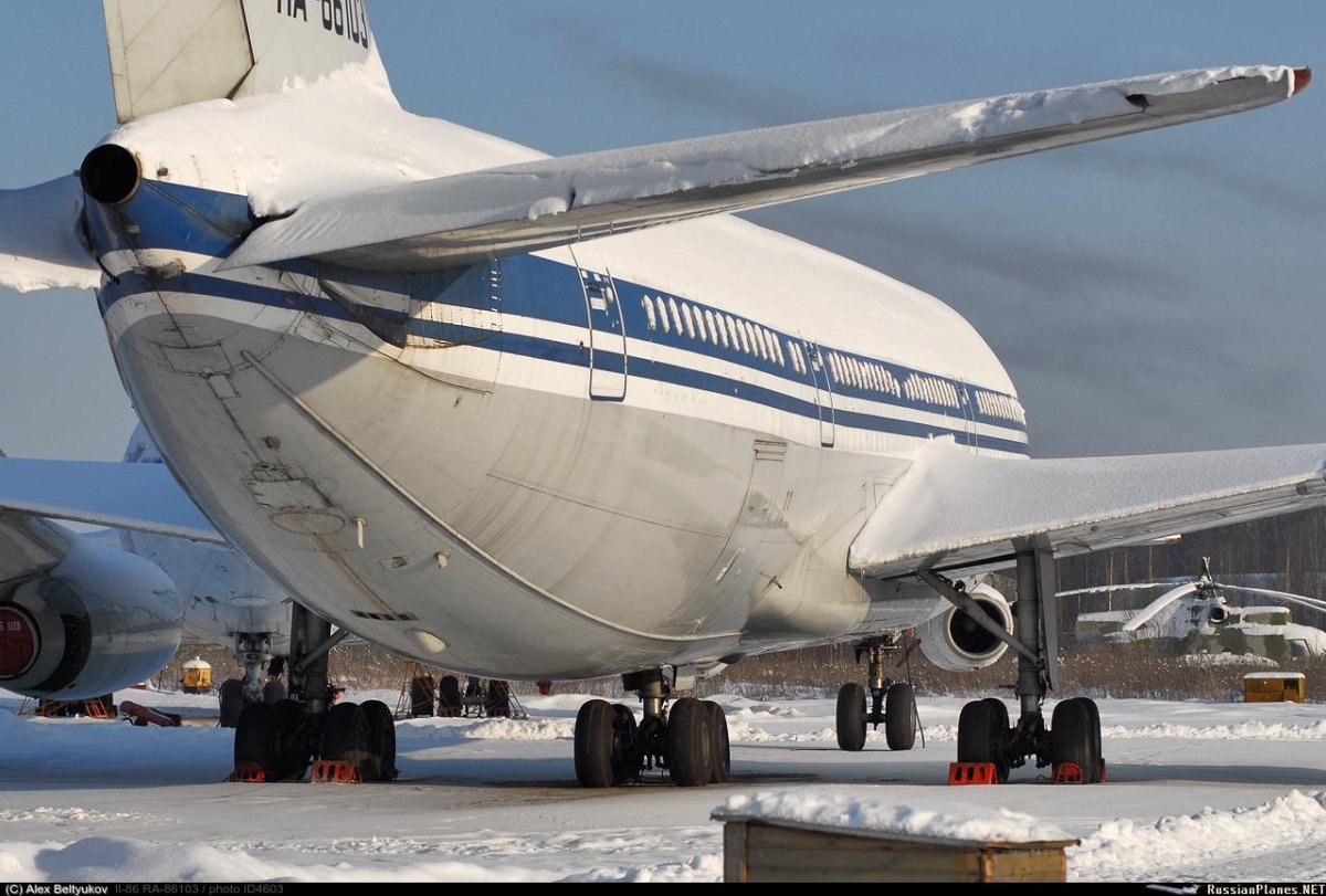 Ил-86 пассажирский самолёт