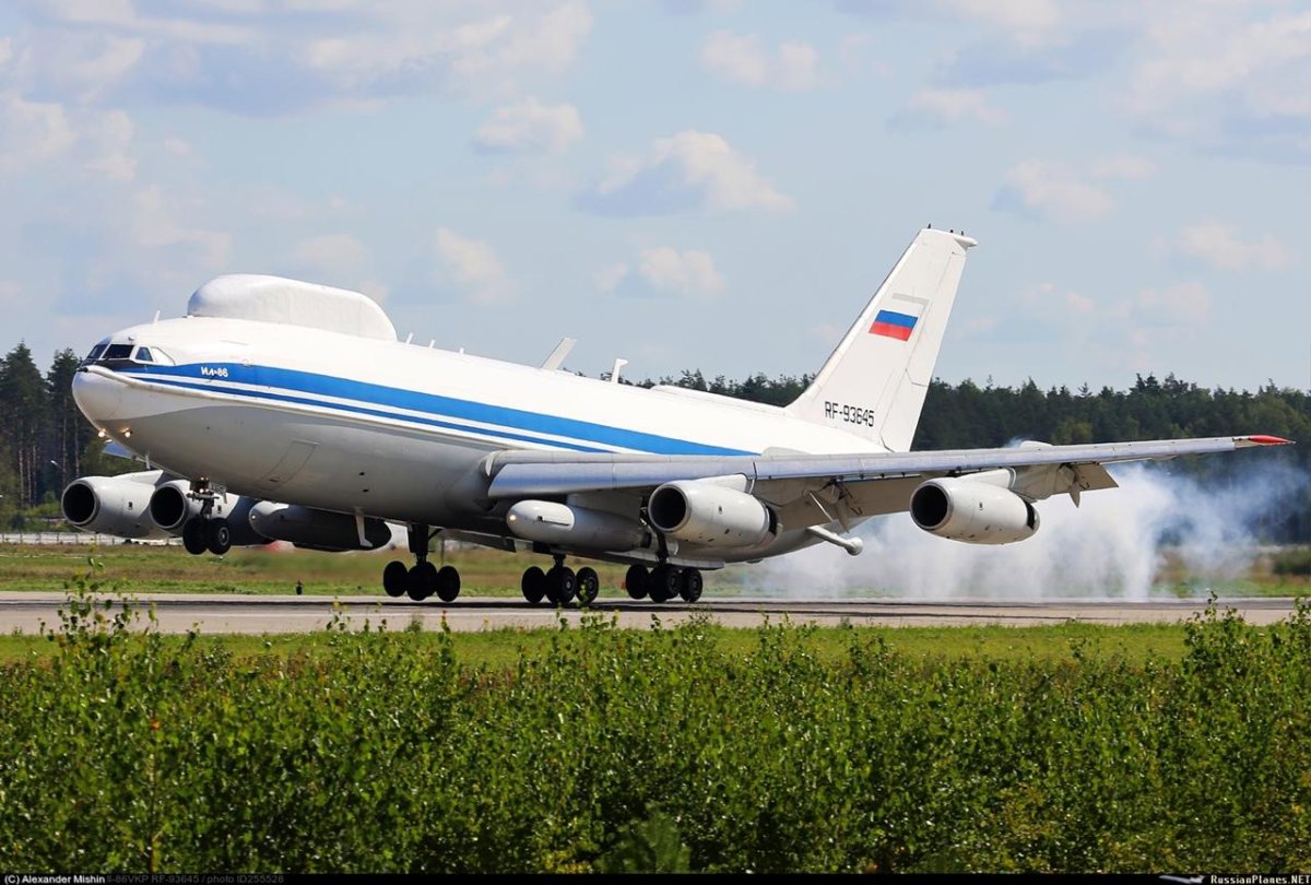 Самолет ил 86