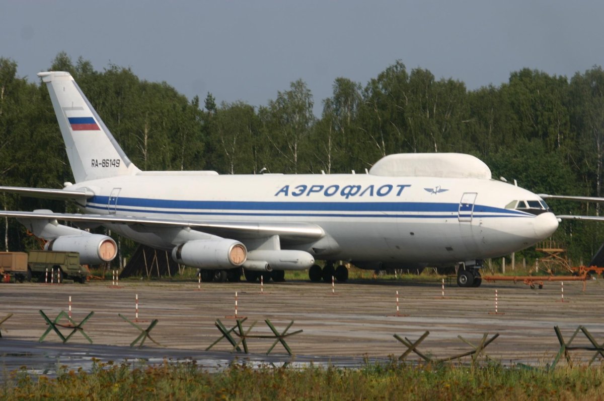 Самолет ил 86