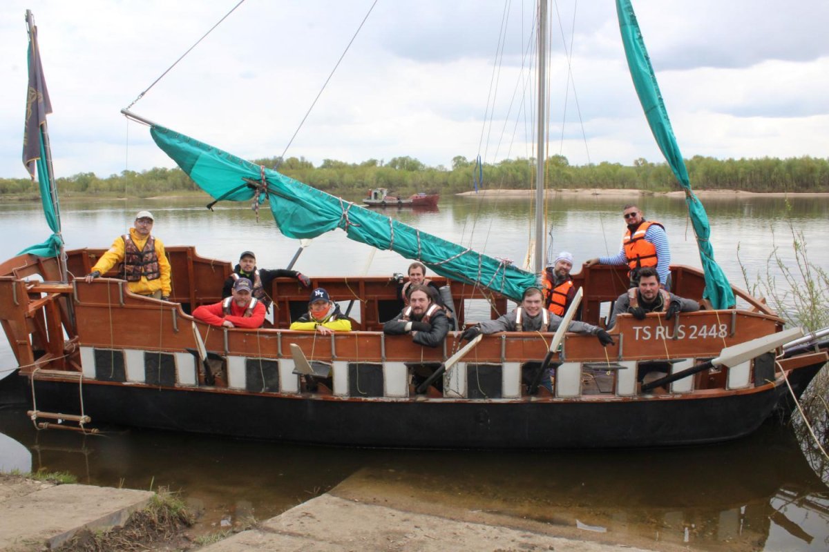 Парусно-гребной корабль