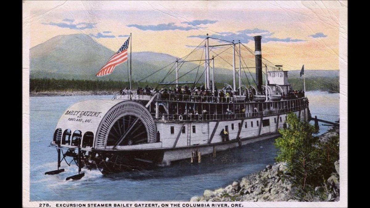 Речной колесный пароход Великая Княжна Ольга