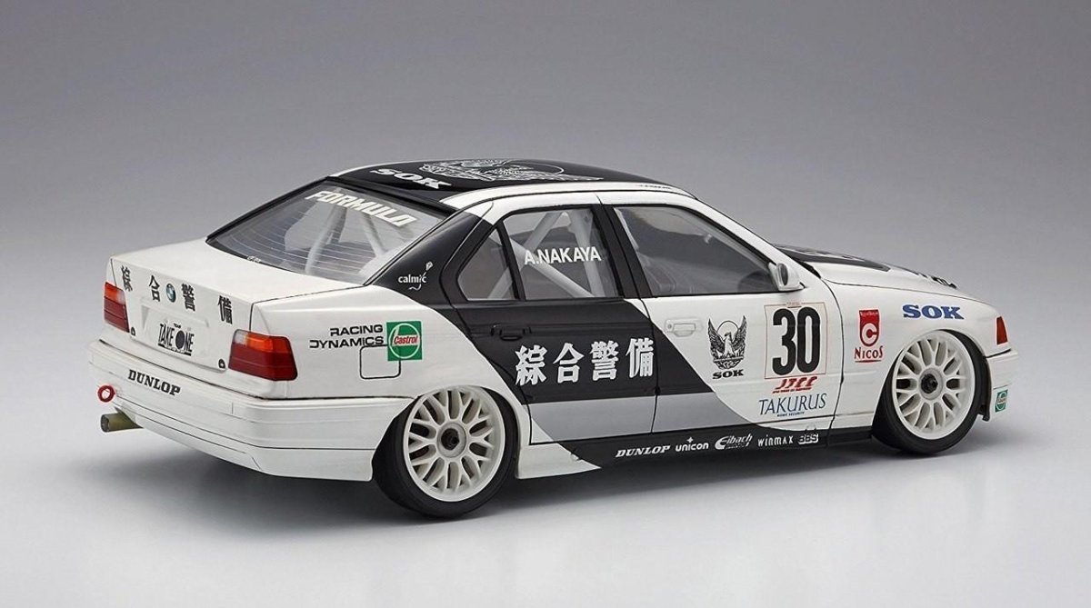 BMW 318 1:24