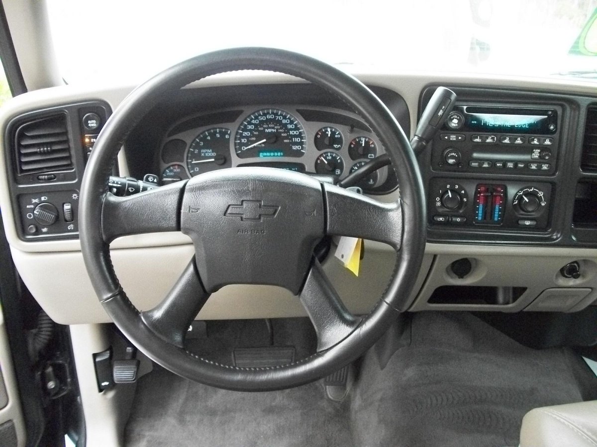 Chevrolet Avalanche 2004