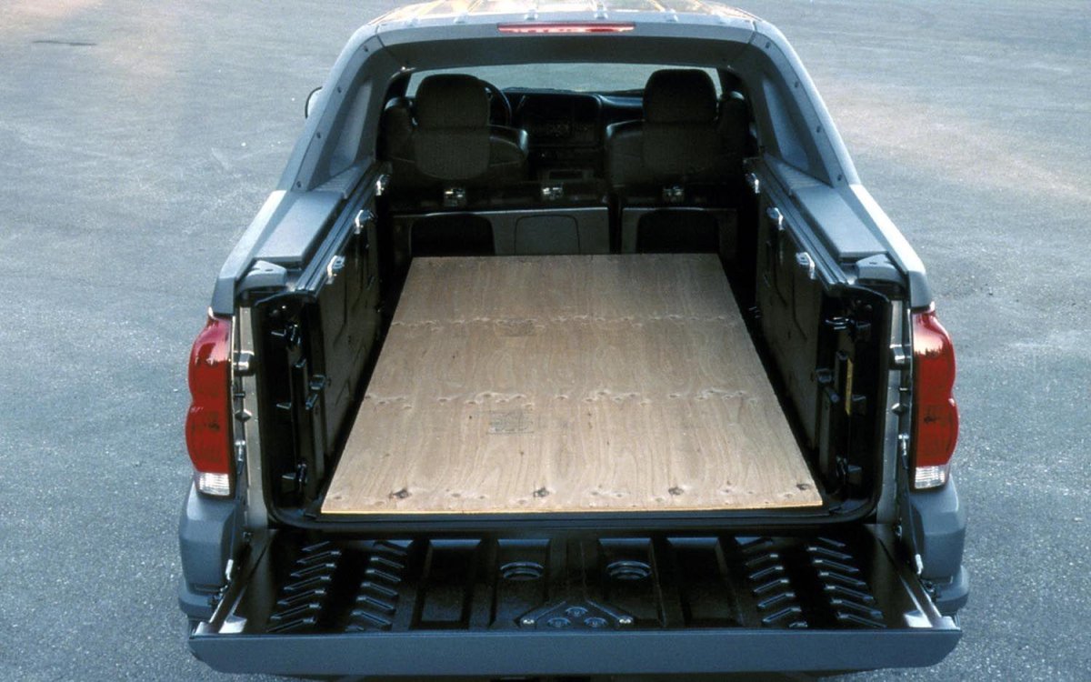 Chevrolet Avalanche 2002 багажник